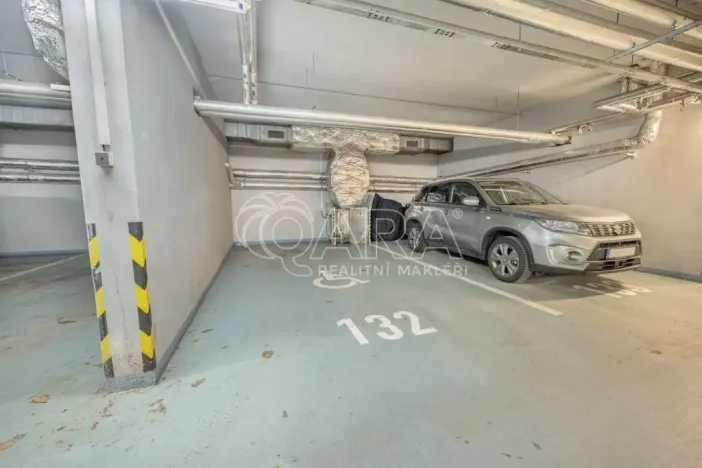 Prodej bytu 2+kk, Praha - Modřany, Semická, 53 m2