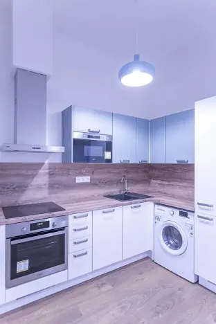 Pronájem bytu 2+kk, Praha - Smíchov, Pivovarská, 60 m2