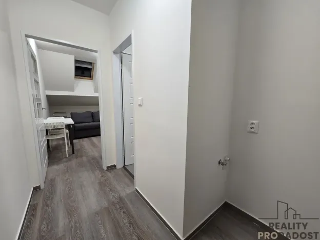 Prodej bytu 1+kk, Brno, Bratislavská, 27 m2