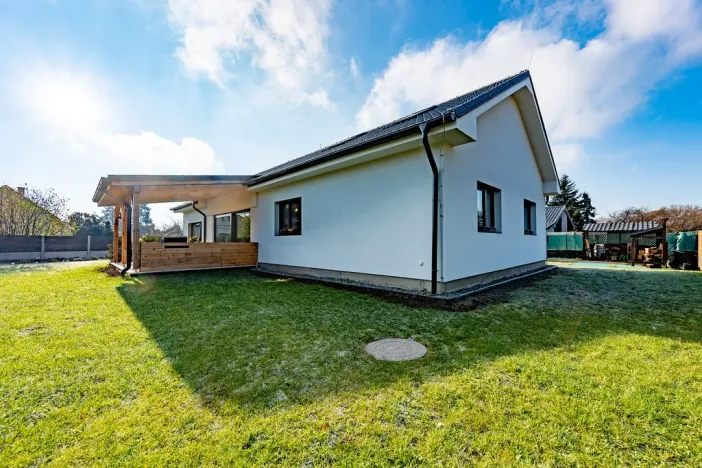 Prodej rodinného domu, Lipník, 195 m2