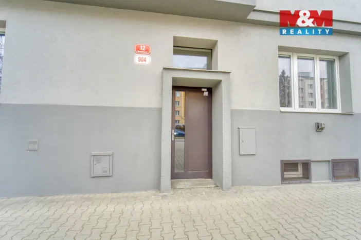 Pronájem bytu 1+kk, Plzeň - Doubravka, Masarykova, 28 m2