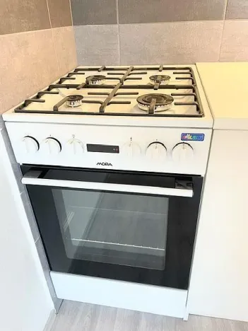 Pronájem bytu 2+kk, Liberec - Liberec I-Staré Město, nám. Žižkovo, 50 m2