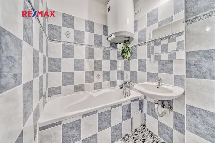 Prodej bytu 3+1, Mukařov, Pražská, 64 m2