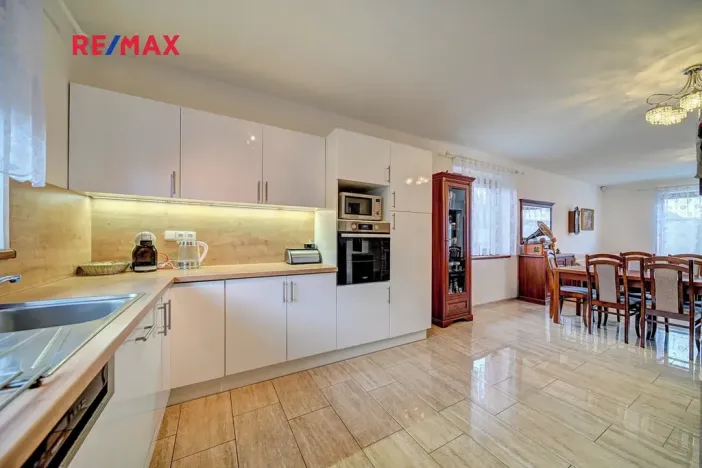 Prodej rodinného domu, Kolín, K Ovčárům, 144 m2