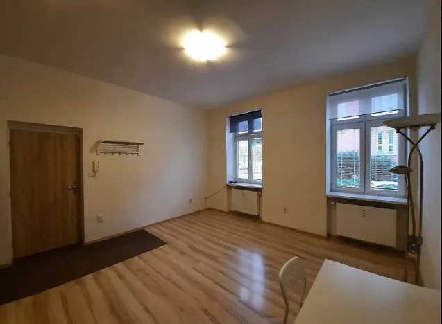 Pronájem bytu 1+kk, Ostrava - Moravská Ostrava, Husova, 29 m2