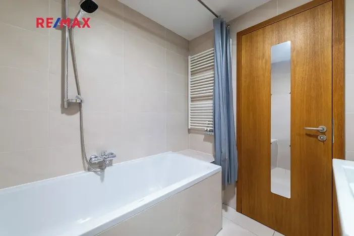 Pronájem bytu 2+kk, Praha - Žižkov, Ke kapslovně, 64 m2