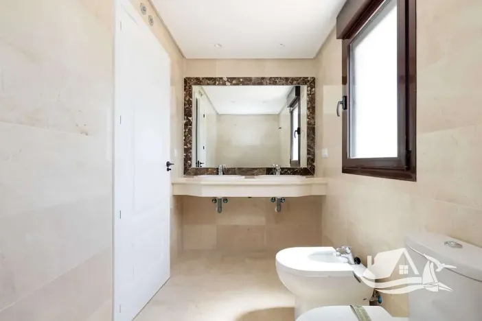 Prodej rodinného domu, Malaga, Španělsko, Calle Gaspar de los Reyes, 234 m2