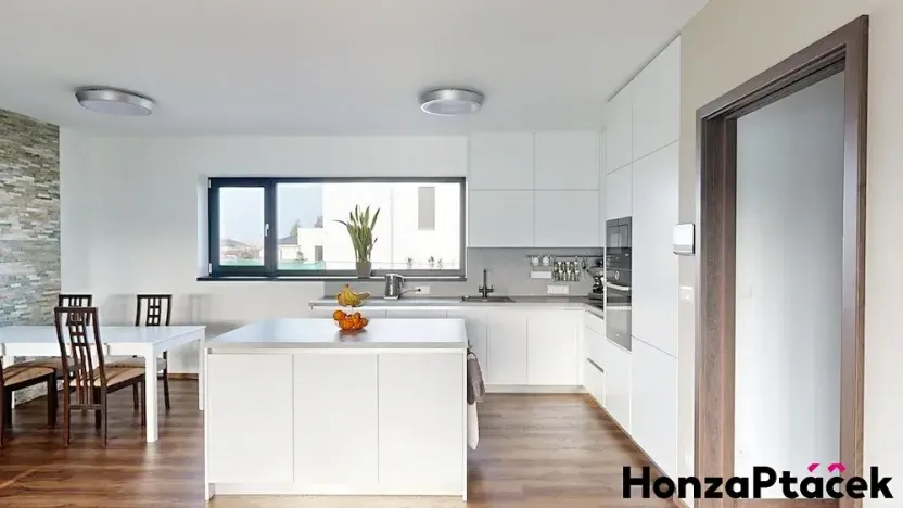 Prodej rodinného domu, Křenice, V Kukli, 190 m2