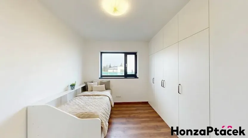 Prodej rodinného domu, Křenice, V Kukli, 190 m2