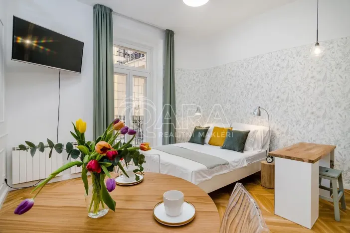 Pronájem bytu 1+kk, Praha - Holešovice, Šimáčkova, 33 m2