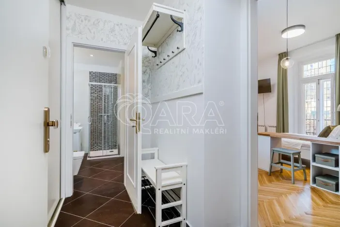 Pronájem bytu 1+kk, Praha - Holešovice, Šimáčkova, 33 m2