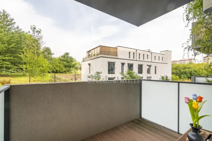 Pronájem bytu 2+kk, Praha, 54 m2