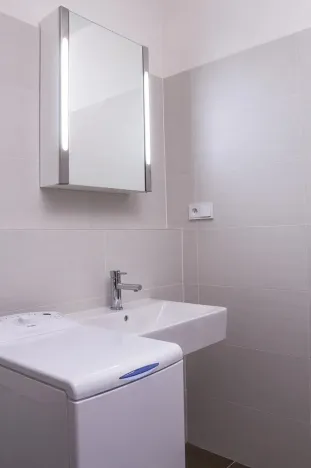 Pronájem bytu 1+kk, Praha - Malešice, Počernická, 36 m2