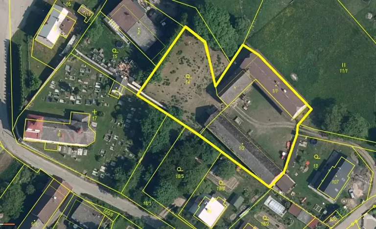 Prodej zemědělské usedlosti, Sezemice, 200 m2