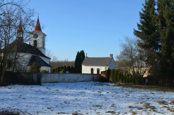 Prodej zemědělské usedlosti, Sezemice, 200 m2