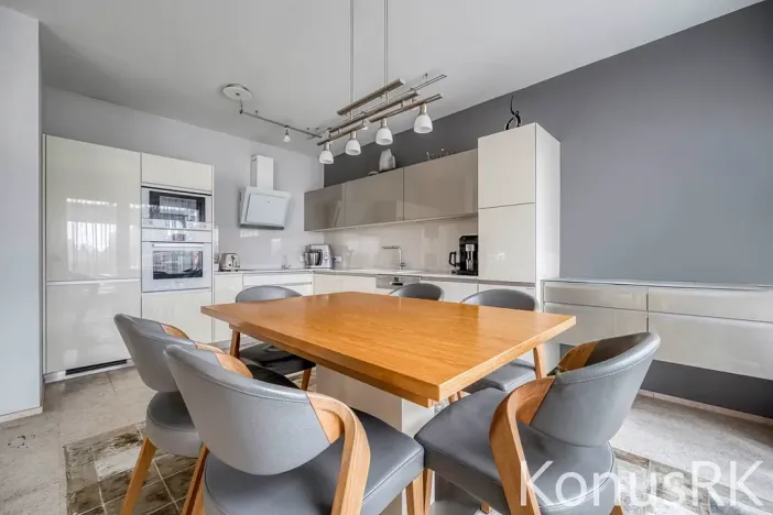 Prodej rodinného domu, Praha - Pitkovice, Lošáková, 137 m2