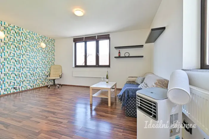 Pronájem bytu 2+kk, Brno, Merhautova, 50 m2