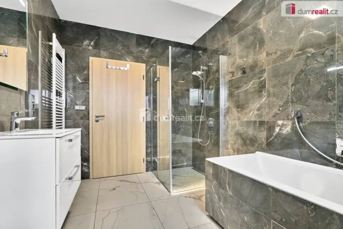 Prodej rodinného domu, Andělská Hora, 189 m2