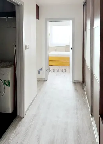 Pronájem bytu 2+kk, Praha, Konstantinova, 42 m2