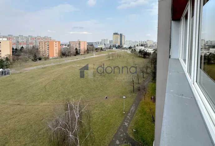 Pronájem bytu 2+kk, Praha, Konstantinova, 42 m2