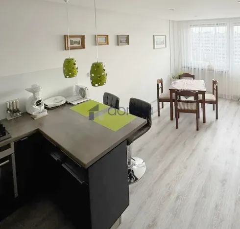 Pronájem bytu 2+kk, Praha, Konstantinova, 42 m2