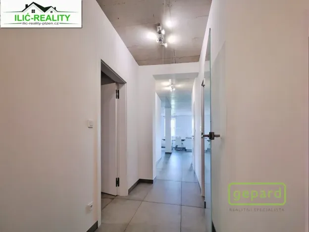 Pronájem bytu 3+kk, Plzeň, Na Roudné, 96 m2