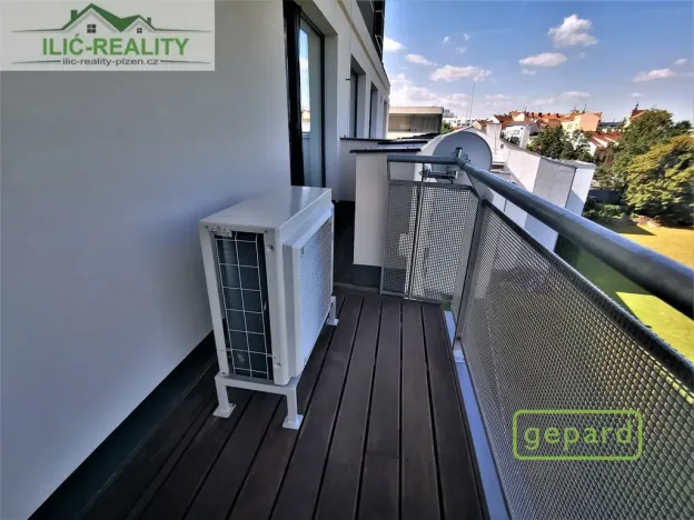 Pronájem bytu 3+kk, Plzeň, Na Roudné, 96 m2