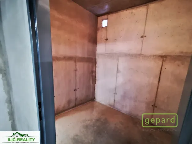 Pronájem bytu 3+kk, Plzeň, Na Roudné, 96 m2