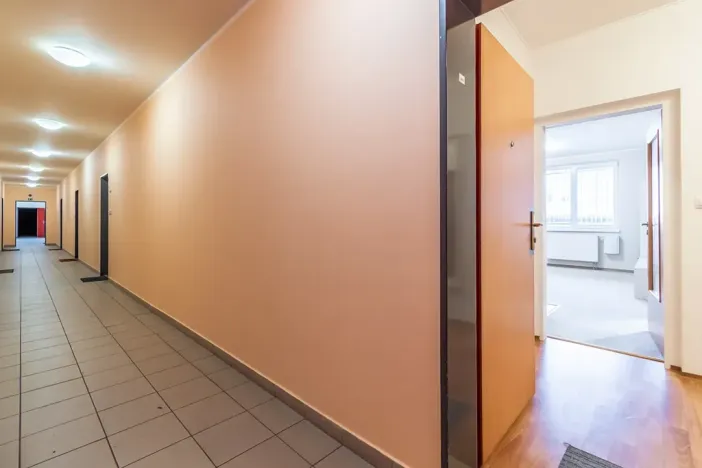Pronájem bytu 2+kk, Praha - Vysočany, Poděbradská, 50 m2