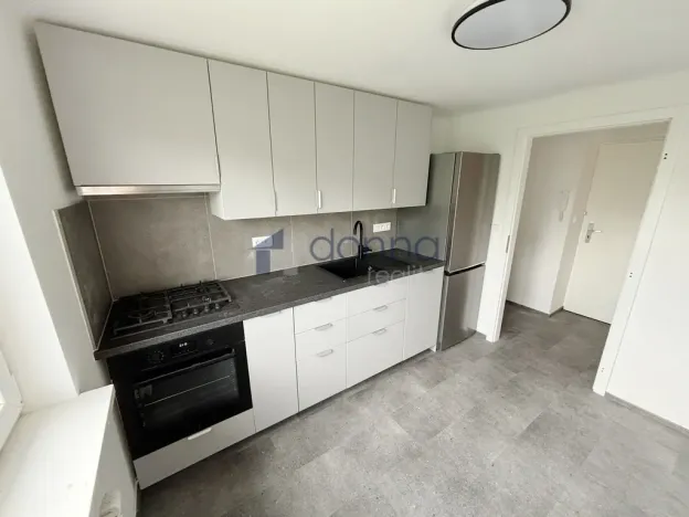 Pronájem bytu 2+1, Praha, Mikšovského, 57 m2