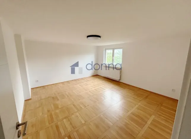 Pronájem bytu 2+1, Praha, Mikšovského, 57 m2