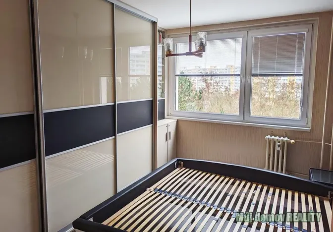 Pronájem bytu 3+1, Praha - Horní Měcholupy, Janovská, 74 m2