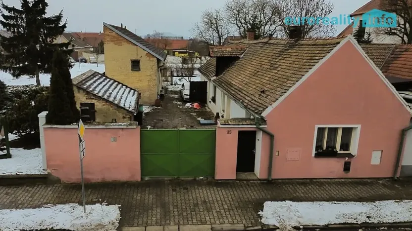 Prodej rodinného domu, Brňany, 114 m2