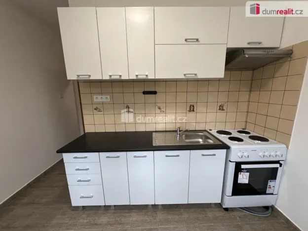 Pronájem bytu 1+1, Lužec nad Vltavou, Jiráskova, 43 m2