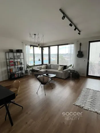 Pronájem bytu 2+kk, Praha - Vysočany, Sousedíkova, 48 m2