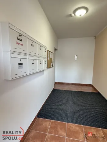 Pronájem kanceláře, Ostrava - Hrušov, Plechanovova, 21 m2