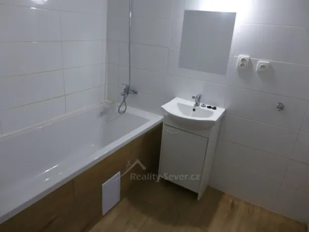 Pronájem bytu 3+1, Nový Bor - Arnultovice, Gen. Svobody, 78 m2