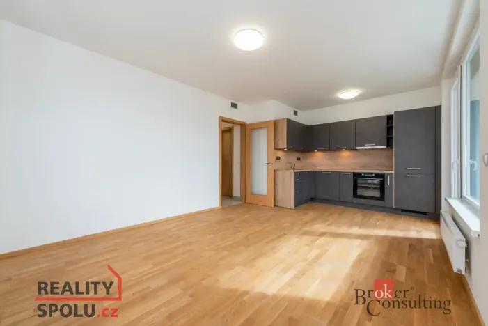 Pronájem bytu 2+kk, Praha - Vysočany, Smržových, 52 m2