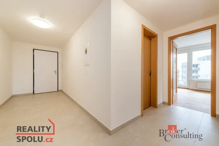 Pronájem bytu 2+kk, Praha - Vysočany, Smržových, 52 m2