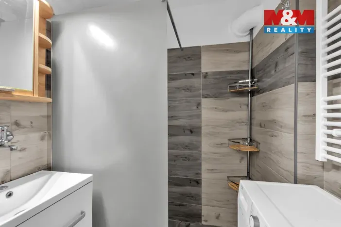 Prodej bytu 3+1, Budčeves, 60 m2