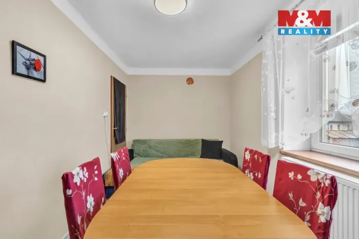 Prodej bytu 3+1, Budčeves, 60 m2