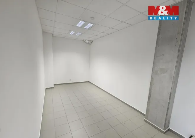 Pronájem kanceláře, Nupaky, Komerční, 100 m2
