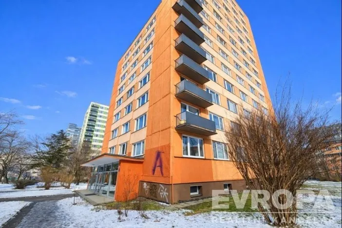 Prodej bytu 1+kk, Praha - Malešice, Počernická, 28 m2