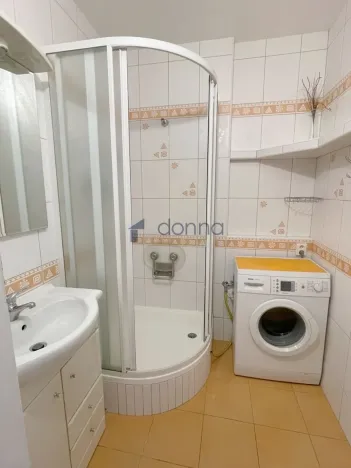 Pronájem bytu 3+1, Praha, Brandlova, 72 m2