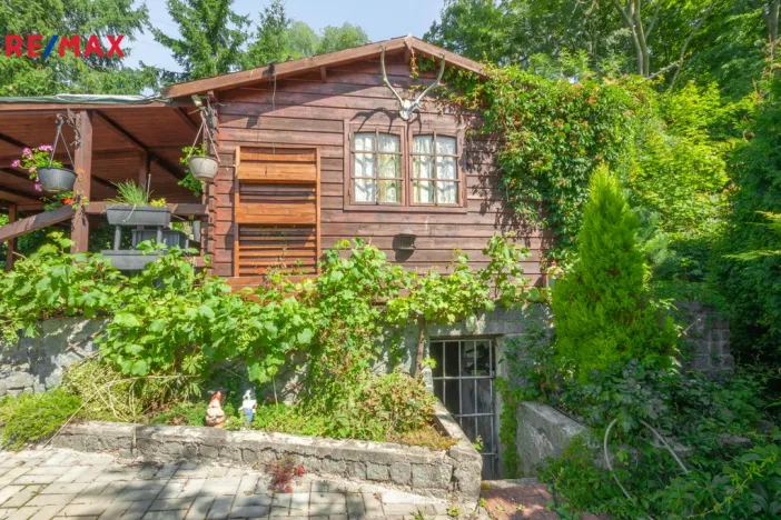 Prodej zahrady, Lom, 738 m2