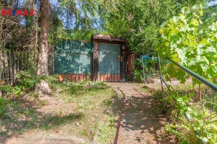 Prodej zahrady, Lom, 738 m2
