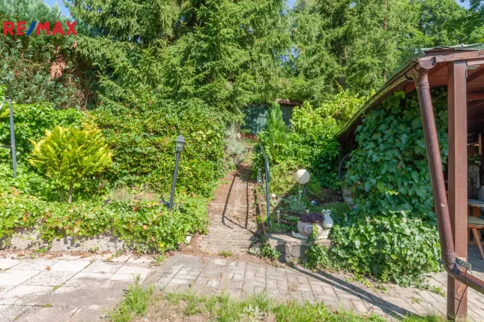 Prodej zahrady, Lom, 738 m2