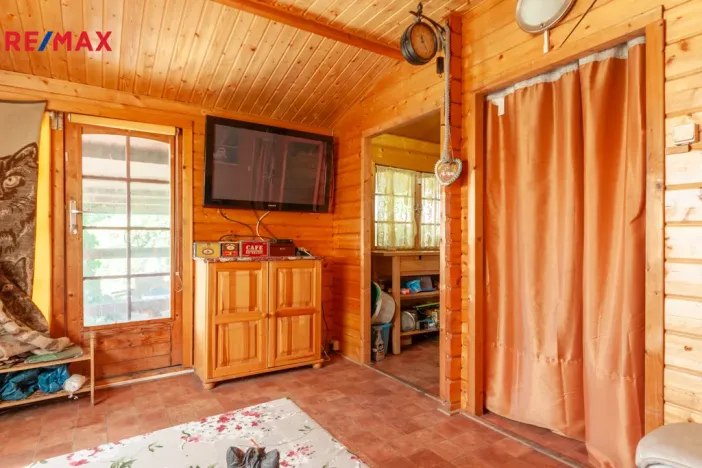 Prodej zahrady, Lom, 738 m2