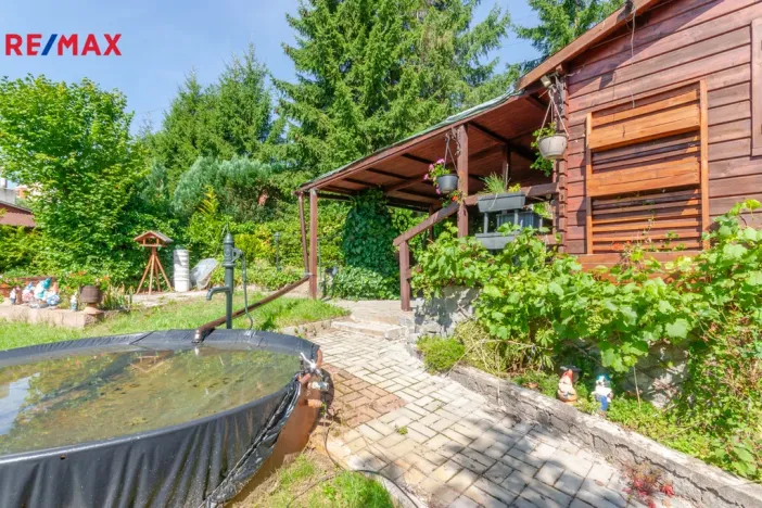 Prodej zahrady, Lom, 738 m2