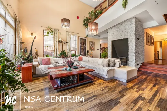 Prodej rodinného domu, Liberec, Josefinino údolí, 430 m2